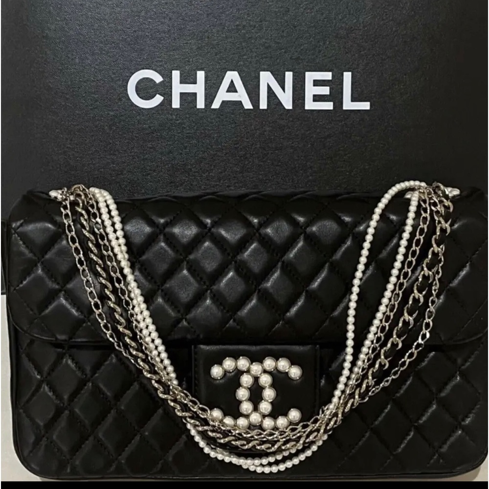 Auth CHANEL Westminster Black Pearl Classic Quilted